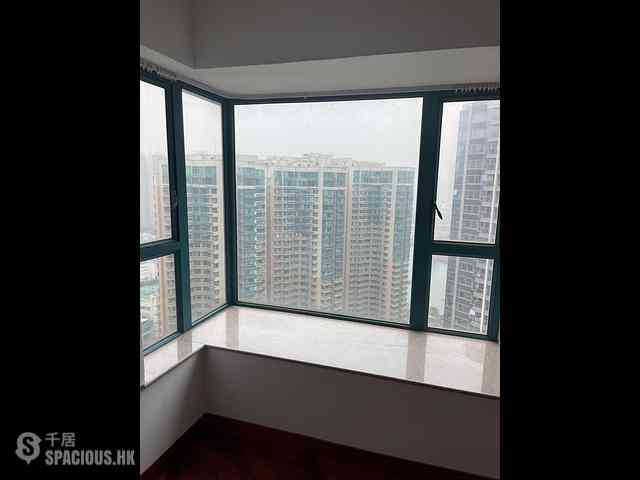 Tai Kok Tsui - The Long Beach Tower 6 03