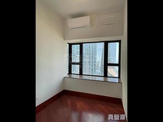 West Kowloon - The Arch Star Tower (Block 2) 03