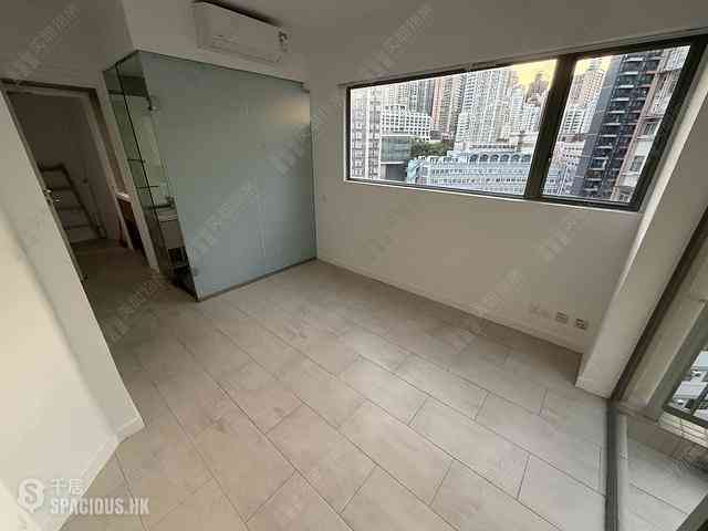 Sheung Wan - Urbana 38 01