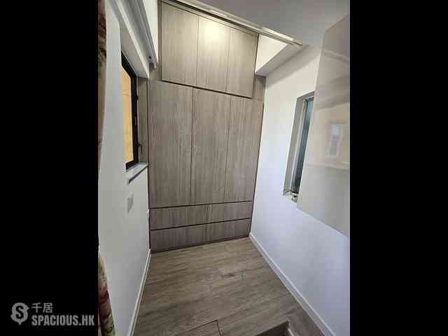 Tsim Sha Tsui - Yiu Pont House 07