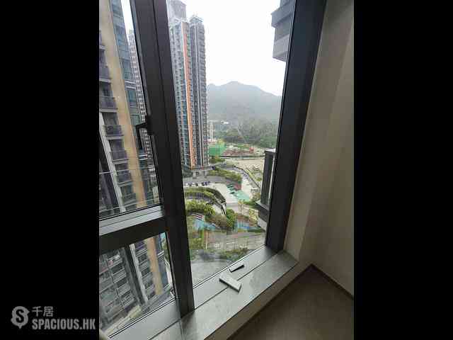 Tuen Mun - Novo Land 06