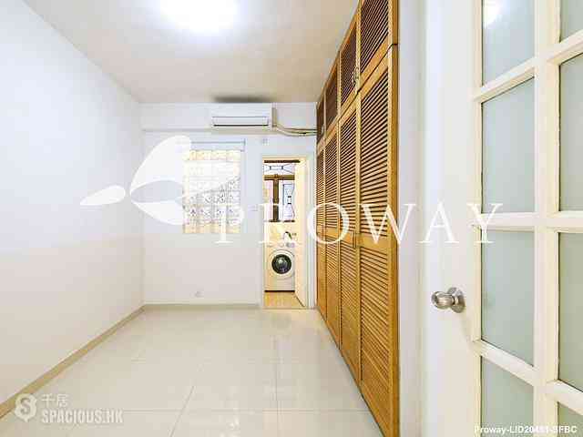 Mid Levels West - Hing Wah Mansions 08