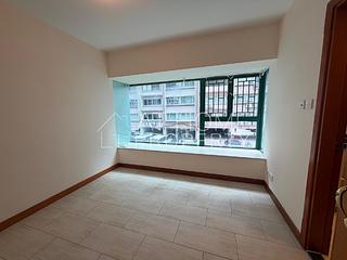 Mid Levels West - Shiu Chung Court 02
