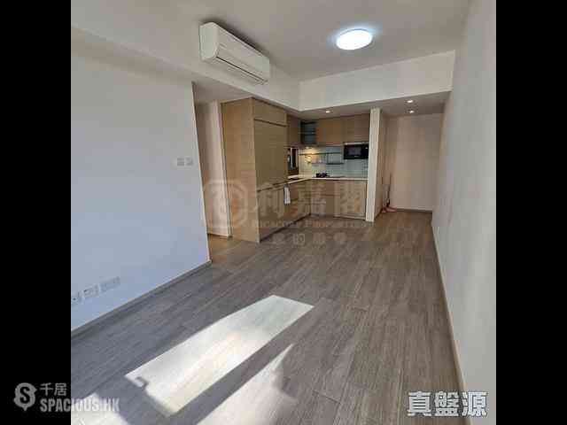Tseung Kwan O - The Wings IIIA Block 2A 01