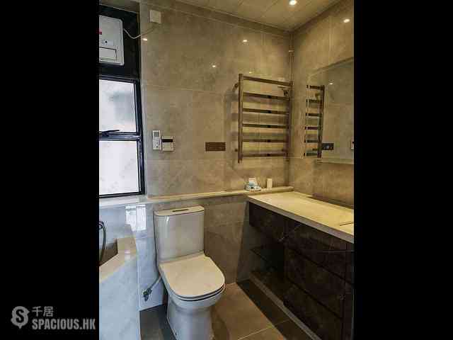 Mid Levels West - Scenic Heights Block 2 05