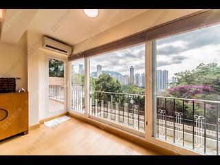 Tai Hang - Swiss Towers 08