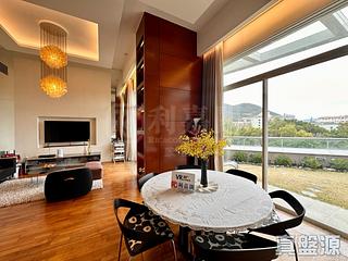Chung Hom Kok - 33, Cape Road 04