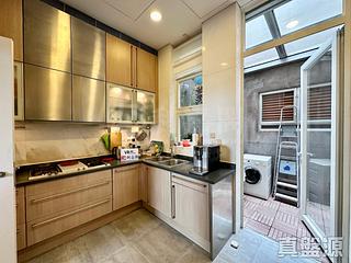 Chung Hom Kok - 33, Cape Road 09