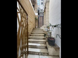Mid Levels Central - 2J, Mosque Junction 04