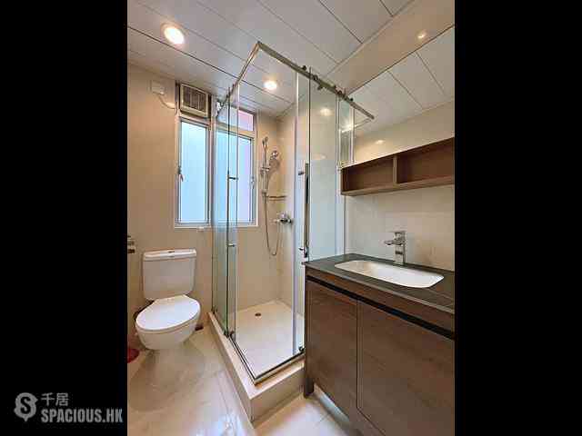 Sheung Wan - Lee Fung Building 04