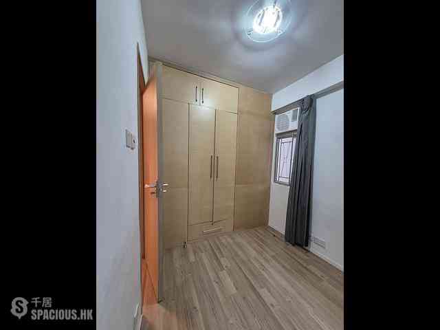 Wan Chai - Luen Lee Building 02