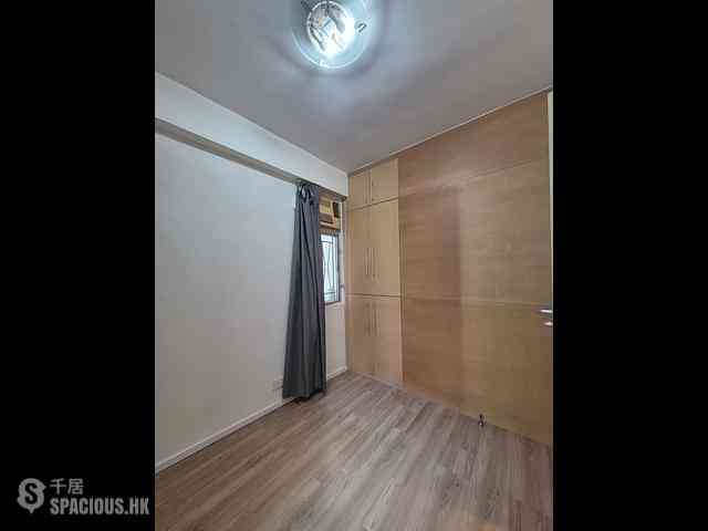 Wan Chai - Luen Lee Building 07