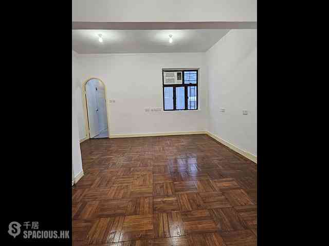 Kennedy Town - 1F-1J, Sands Street 02