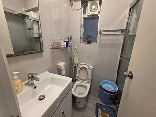Wan Chai - Glory House 02