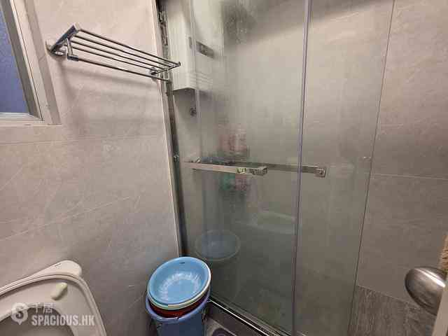 Wan Chai - Glory House 03