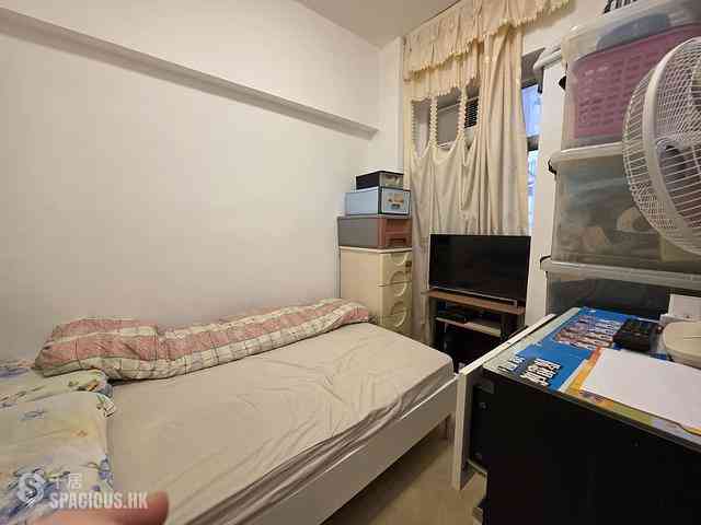 Wan Chai - Glory House 07