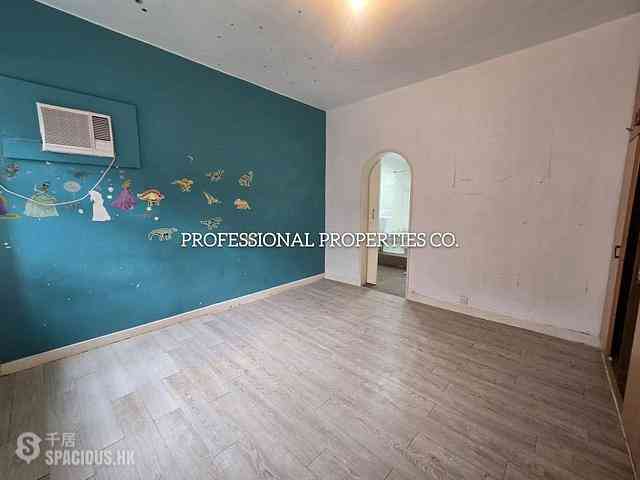 Mid Levels Central - Emerald Court 06