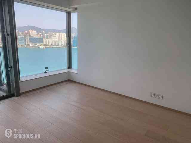 Fortress Hill - Harbour Glory Block 8 05