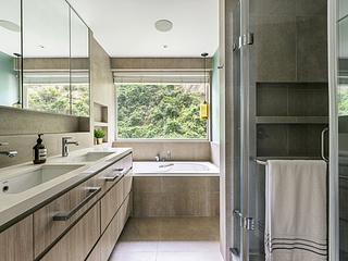 Mid Levels Central - Pearl Gardens 09