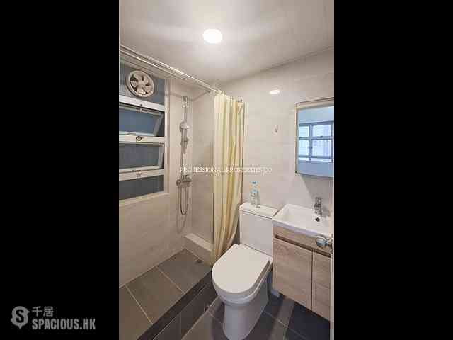 Sai Ying Pun - Samtoh Building 05