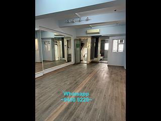 Sheung Wan - 175, Queen's Road West 02