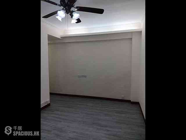 Sai Ying Pun - Ming Hing Building 10