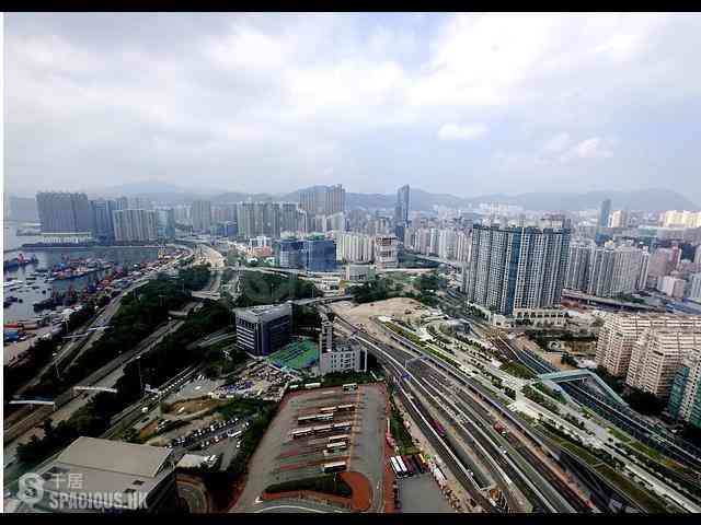West Kowloon - Sorrento Phase 1 Block 3 01