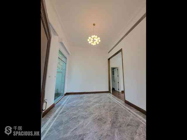 Repulse Bay - 110, Repulse Bay Road 03