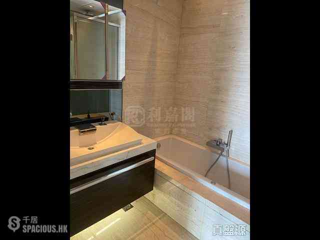Wong Chuk Hang - Marinella Block 2 04