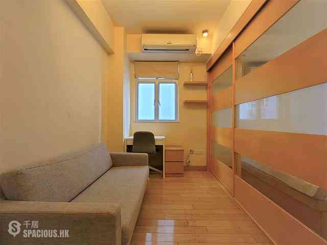 Sheung Wan - Lee Fung Building 01