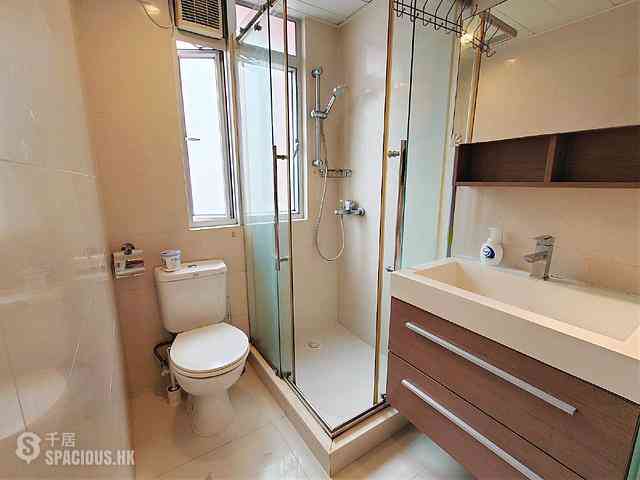 Sheung Wan - Lee Fung Building 04