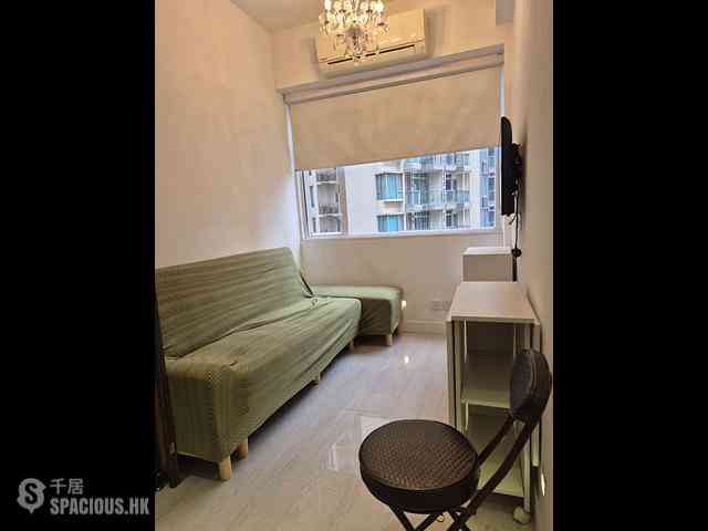 Wan Chai - Fu Yuen Building 08