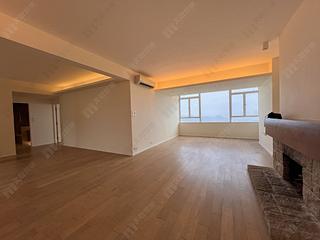 The Peak - Vivian Court 10