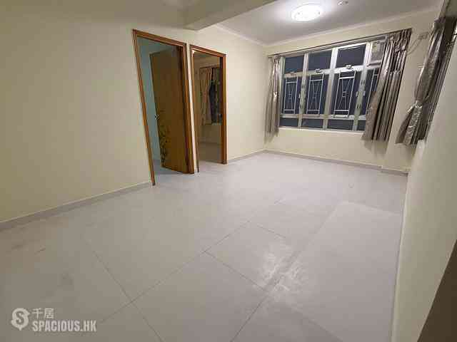 North Point - Fok Ying Building 01