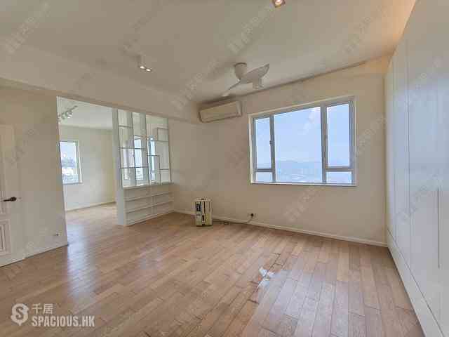 The Peak - Vivian Court 11