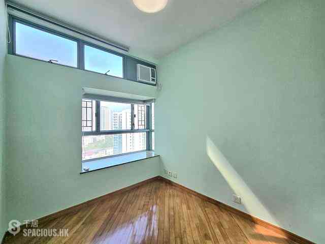 Tung Chung - Tung Chung Crescent 12