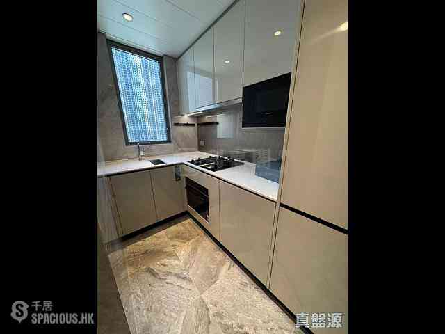 Lohas Park - Lohas Park Phase 12A Seasons Place Tower 3B 04
