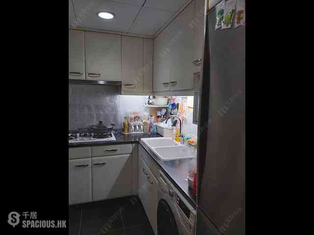 Tai Kok Tsui - Park Avenue Central Park Block 2 05