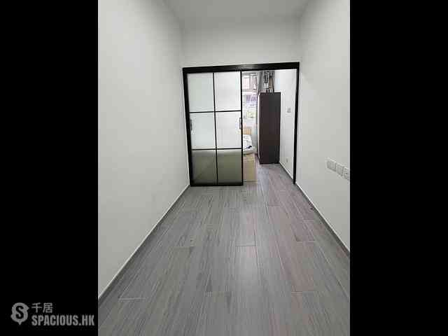 Tsim Sha Tsui - Hanyee Building 02