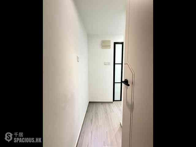 Tsim Sha Tsui - Hanyee Building 03