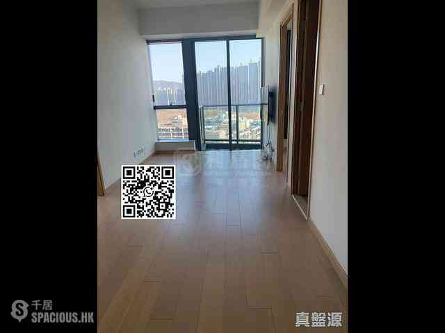 Tseung Kwan O - Twin Peaks Block 2 03