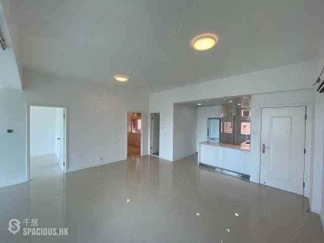 Chung Hom Kok - Cypresswaver Villas 03