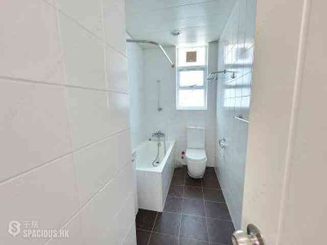 Chung Hom Kok - 8-14, Cape Road 05