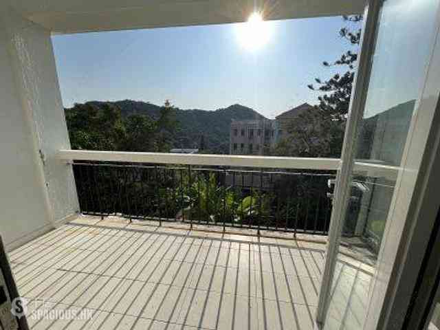Chung Hom Kok - 8-14, Cape Road 07