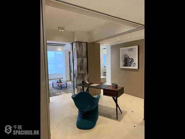 Causeway Bay - Miami Mansion 02