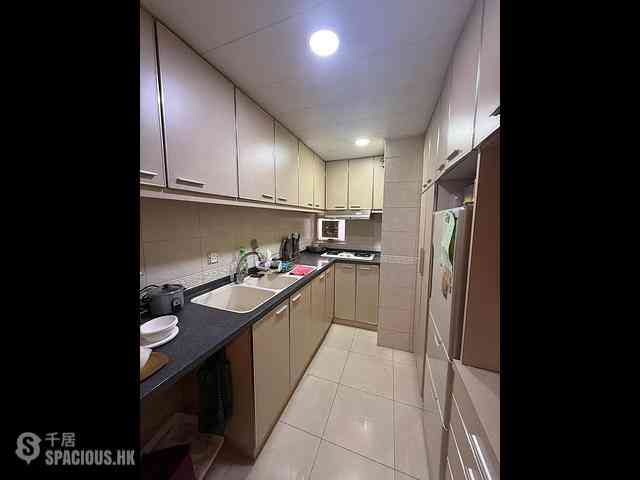 Lai Chi Kok - Mei Foo Sun Chuen Phase 7 03