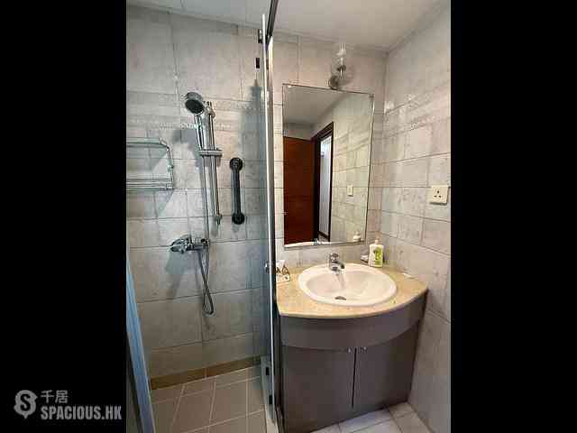 Lai Chi Kok - Mei Foo Sun Chuen Phase 7 07