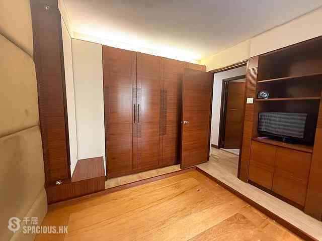 Lai Chi Kok - Mei Foo Sun Chuen Phase 7 16