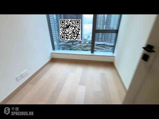 Lohas Park - Lohas Park Phase 12A Seasons Place Tower 3B 02