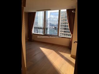 Wan Chai - Convention Plaza Apartments 04
